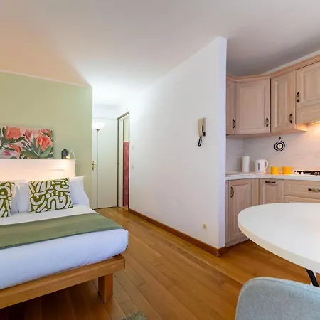 Cozy In By Wonderful Italy * Tremezzo